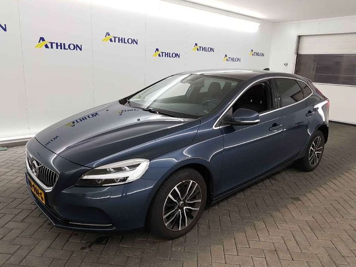 VOLVO V40 2017 yv1mv7481h2432639