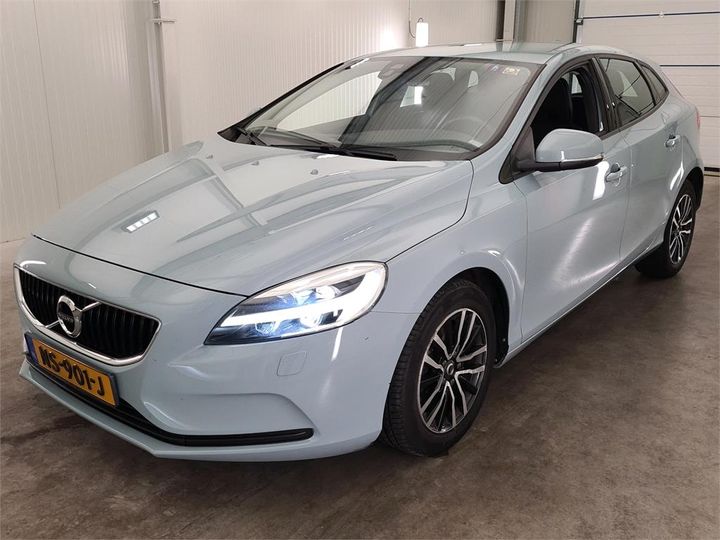 VOLVO V40 2017 yv1mv7481h2432826