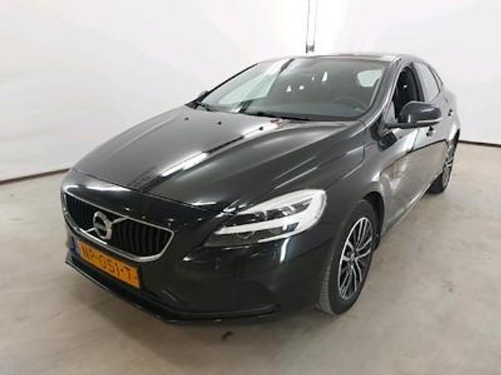 VOLVO V40 2017 yv1mv7481h2432842