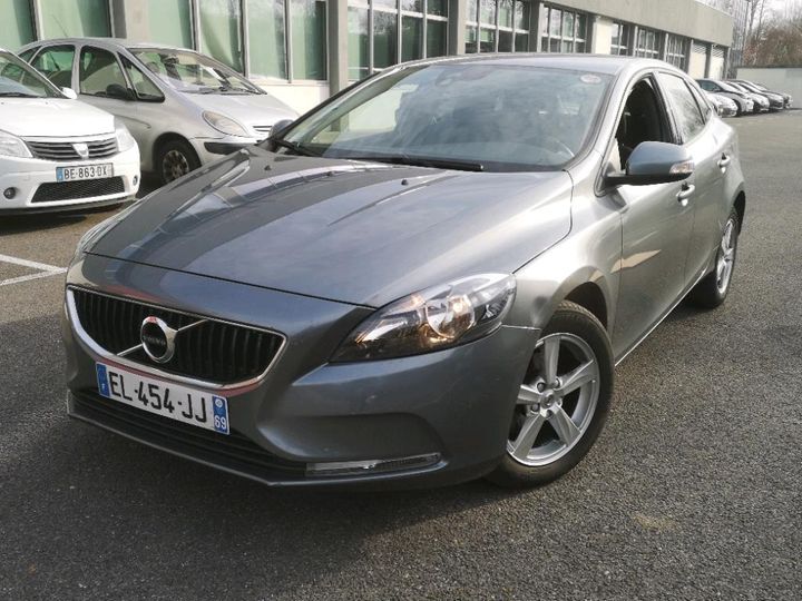 VOLVO V40 2017 yv1mv7481h2433781