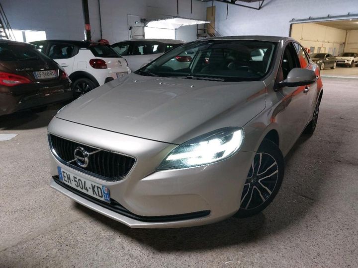 VOLVO V40 2017 yv1mv7481h2434098