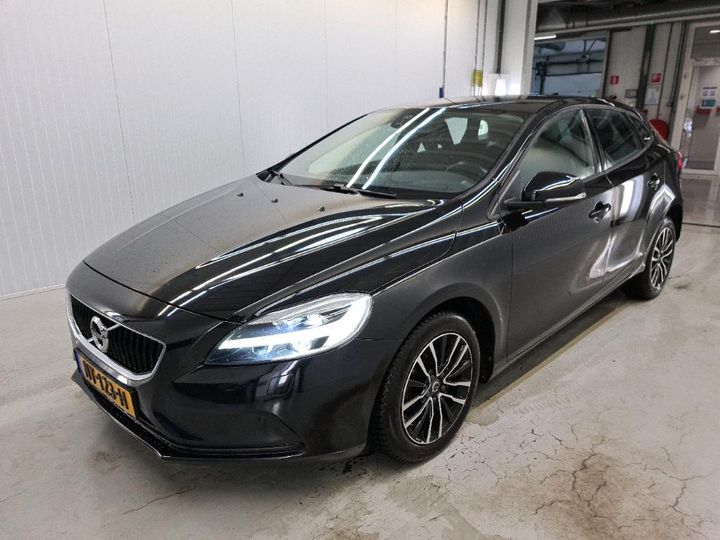 VOLVO V40 2017 yv1mv7481h2437069