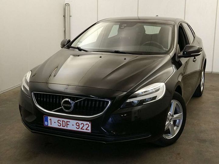 VOLVO V40 2017 yv1mv7481h2437964