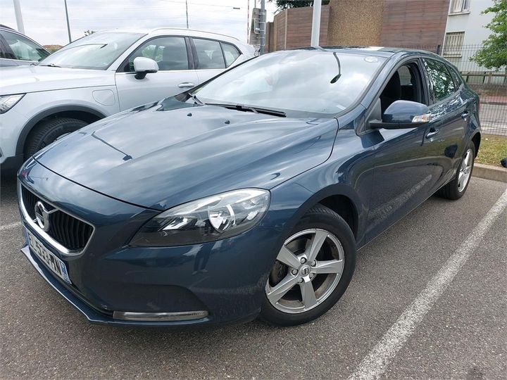 VOLVO V40 2017 yv1mv7481h2438636