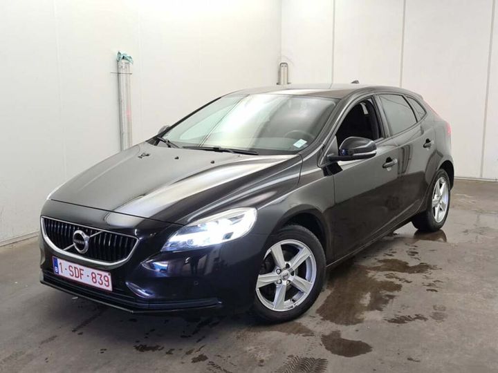 VOLVO V40 2017 yv1mv7481h2438832