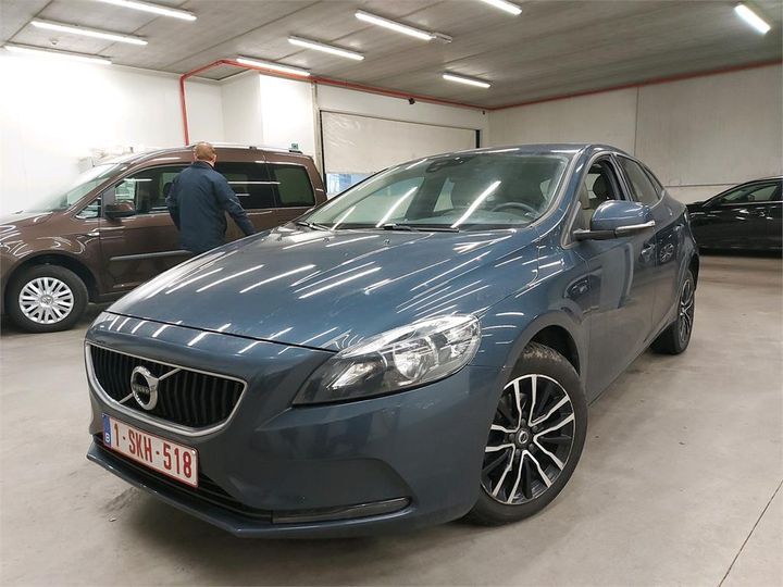 VOLVO V40 2017 yv1mv7481h2439008