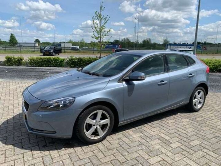 VOLVO V40 2017 yv1mv7481h2439241