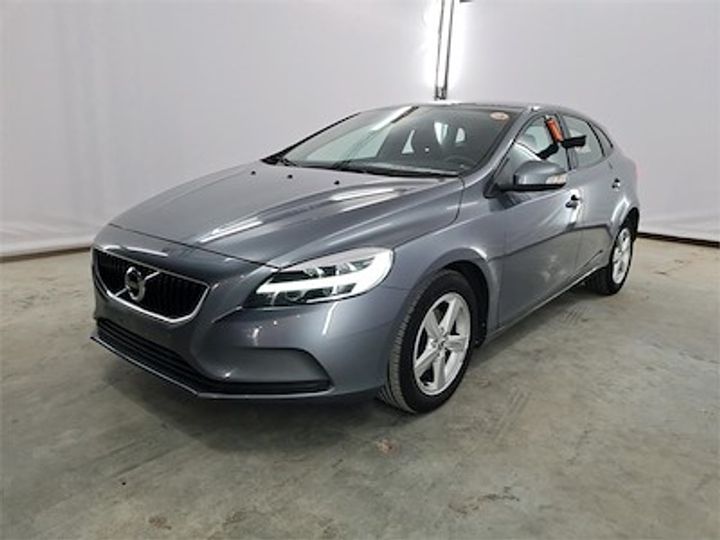 VOLVO V40 DIESEL - 2016 2017 yv1mv7481h2440720