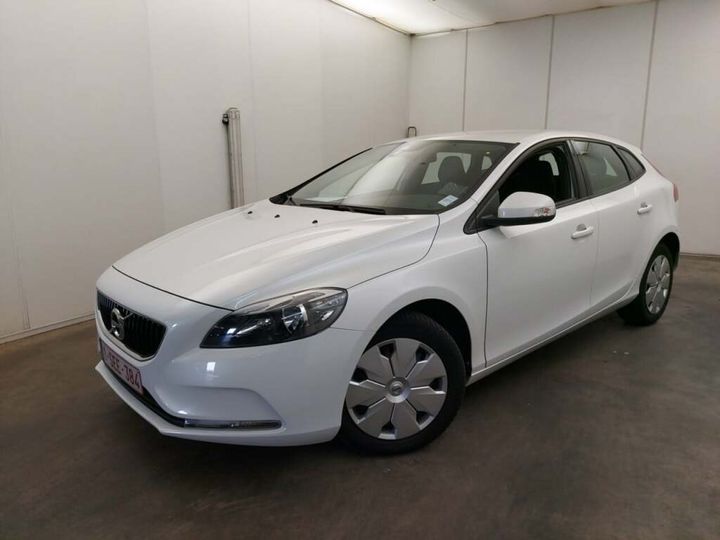 VOLVO V40 2017 yv1mv7481h2440908