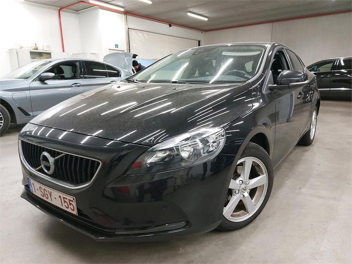 VOLVO V40 2017 yv1mv7481j2443060