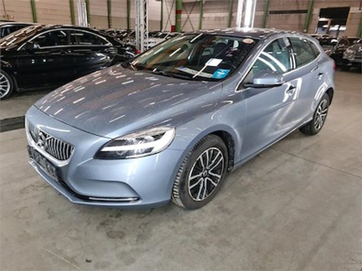 VOLVO V40 DIESEL - 2016 2017 yv1mv7481j2444236