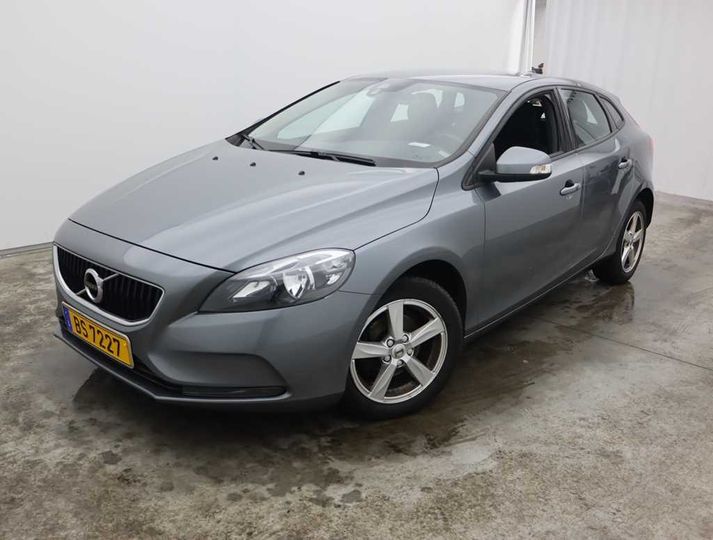 VOLVO V40 &#3916 2017 yv1mv7481j2444296