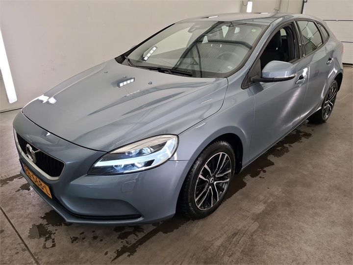 VOLVO V40 2017 yv1mv7481j2444648