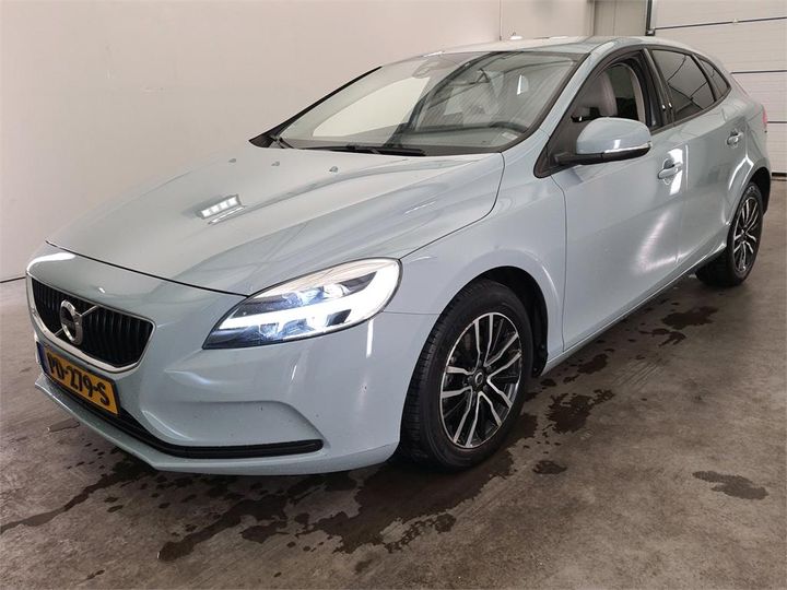 VOLVO V40 2017 yv1mv7481j2446451