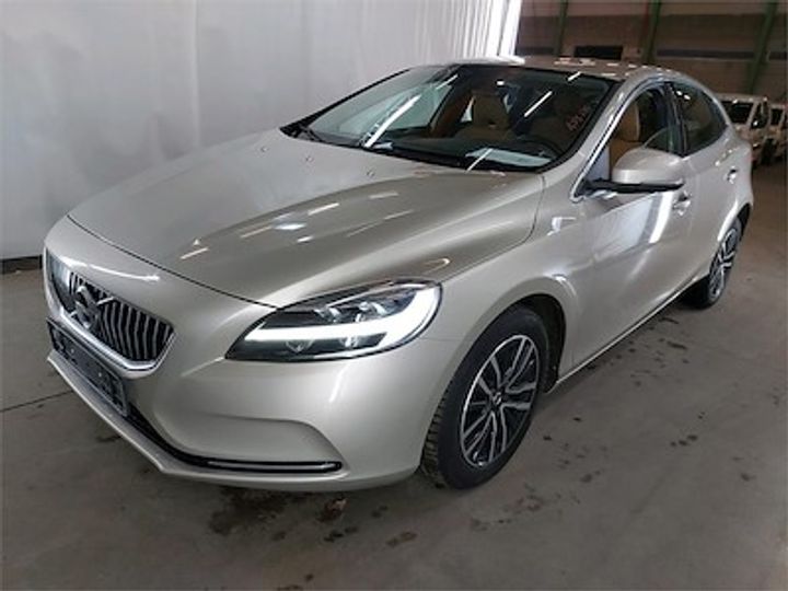 VOLVO V40 DIESEL - 2016 2017 yv1mv7481j2446667