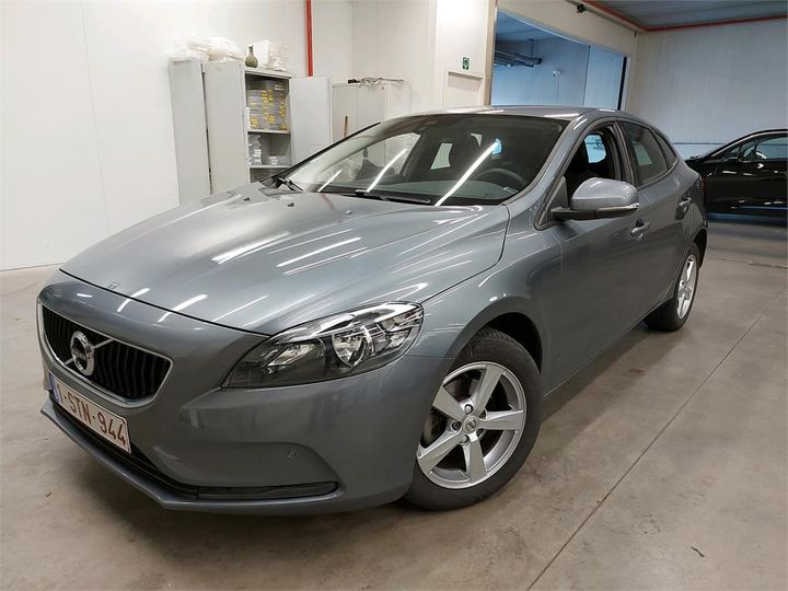 VOLVO V40 2017 yv1mv7481j2447422