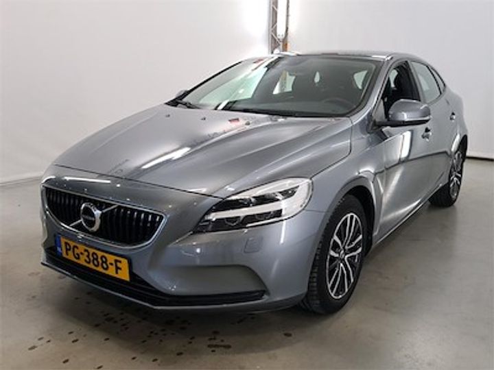 VOLVO V40 2017 yv1mv7481j2449740