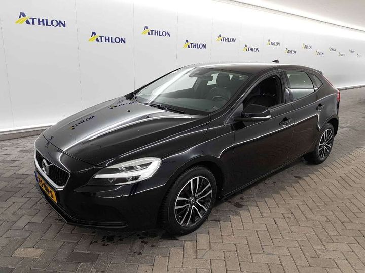 VOLVO V40 2017 yv1mv7481j2451389