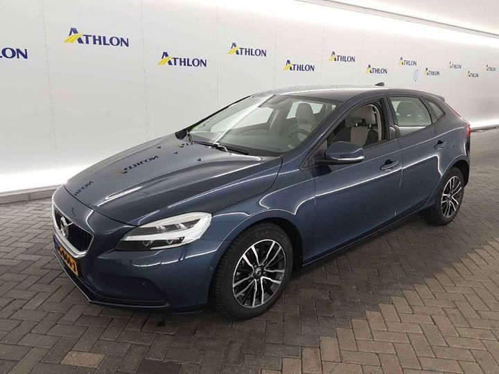 VOLVO V40 2017 yv1mv7481j2452234