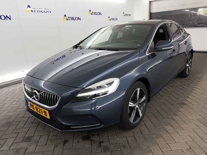 VOLVO V40 2017 yv1mv7481j2453291