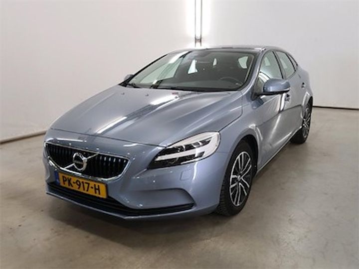 VOLVO V40 2017 yv1mv7481j2453888