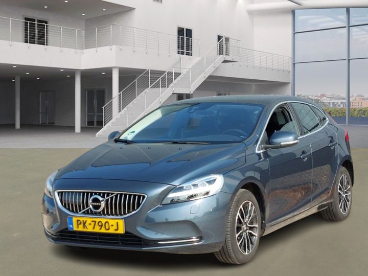 VOLVO V40 2017 yv1mv7481j2456414