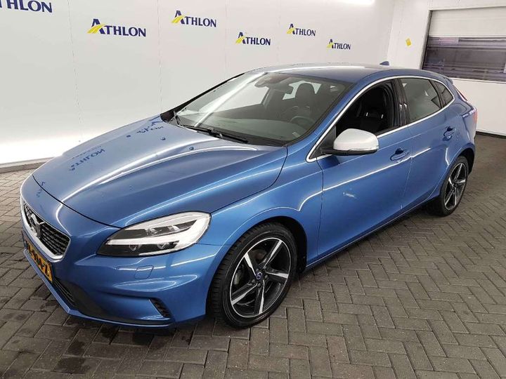 VOLVO V40 2017 yv1mv7481j2457872