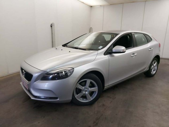 VOLVO V40 2017 yv1mv7481j2459877