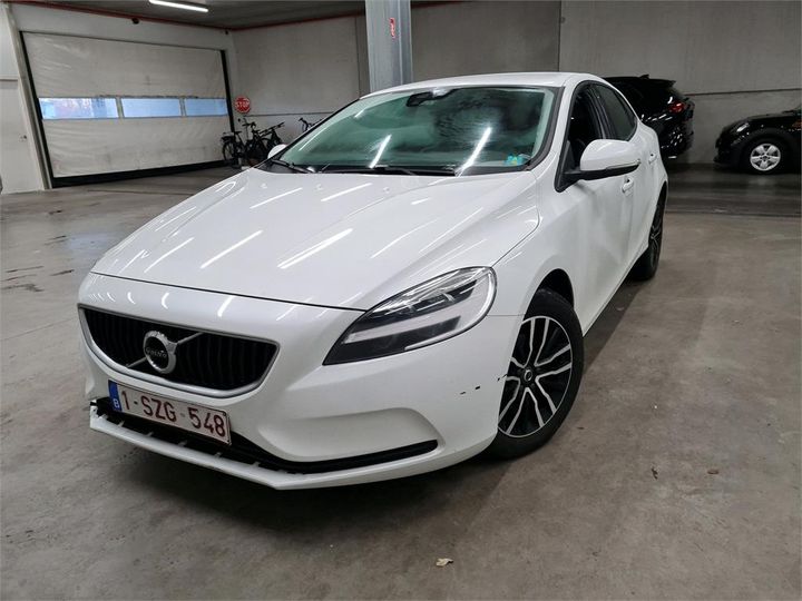 VOLVO V40 2017 yv1mv7481j2461060