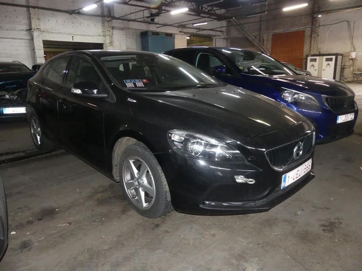 VOLVO V40 - 2016 2018 yv1mv7481j2461204