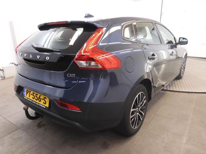 VOLVO V40 2017 yv1mv7481j2464387