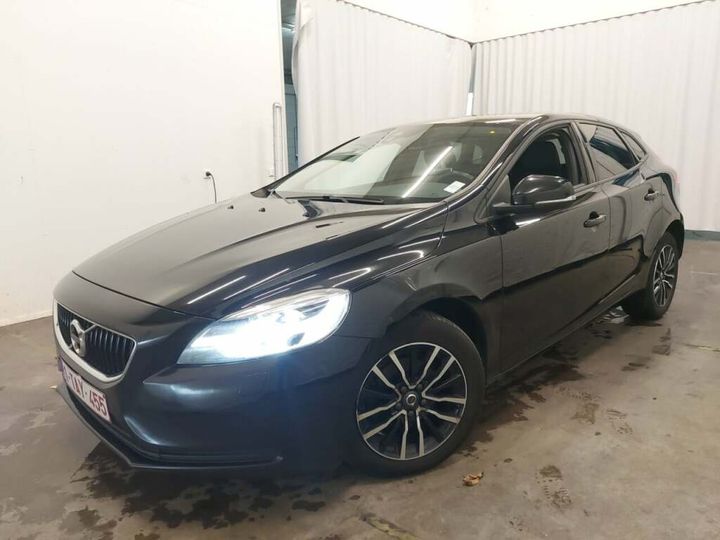 VOLVO V40 2017 yv1mv7481j2465168