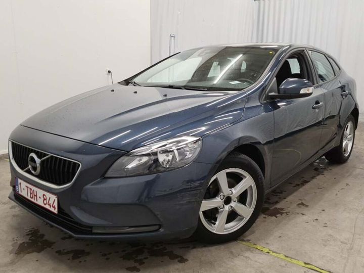 VOLVO V40 2017 yv1mv7481j2465202