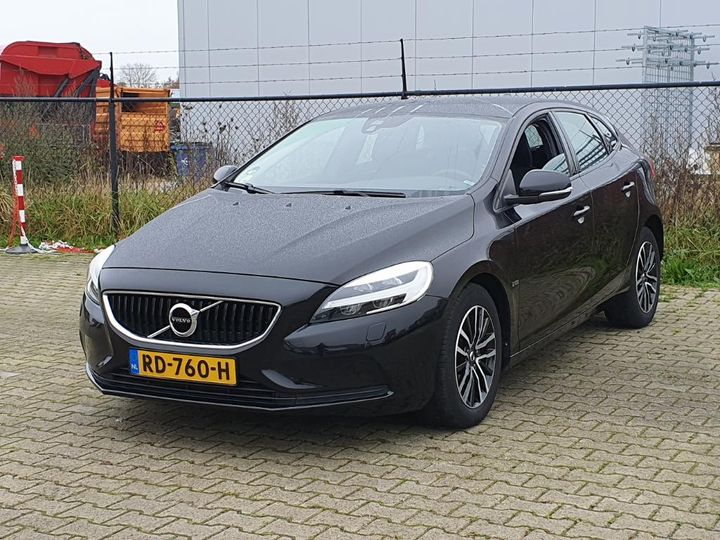 VOLVO V40 2017 yv1mv7481j2469447