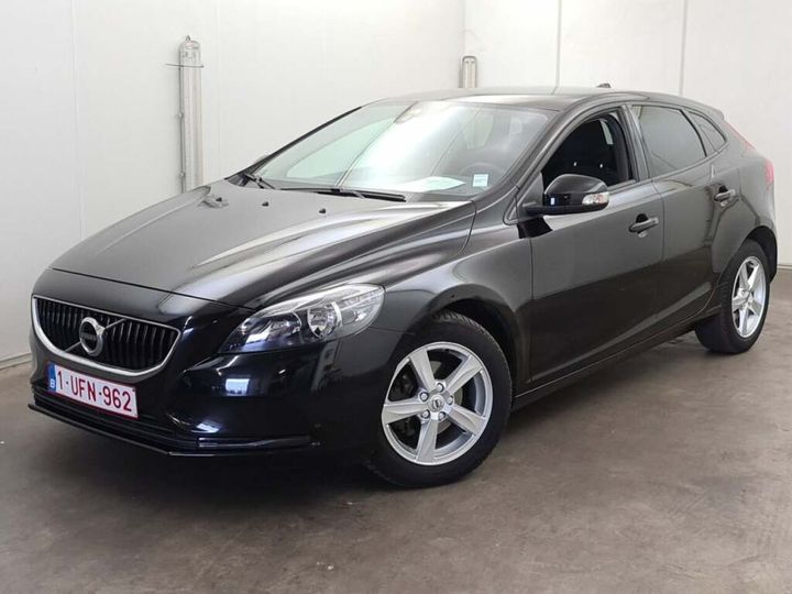 VOLVO V40 2017 yv1mv7481j2471041