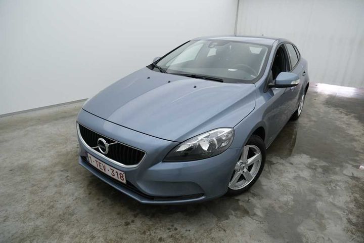 VOLVO V40 FL&#3916 2017 yv1mv7481j2471182