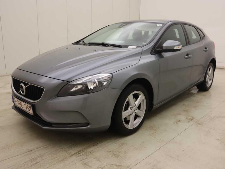 VOLVO V40 2017 yv1mv7481j2477871