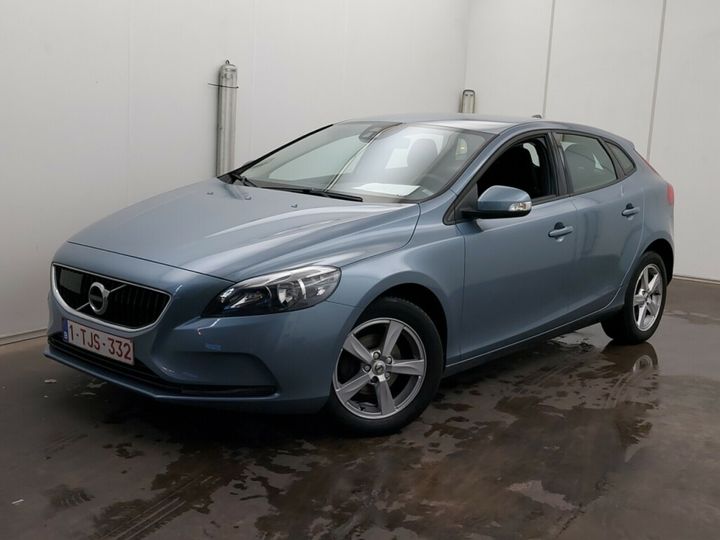 VOLVO V40 2017 yv1mv7481j2478426