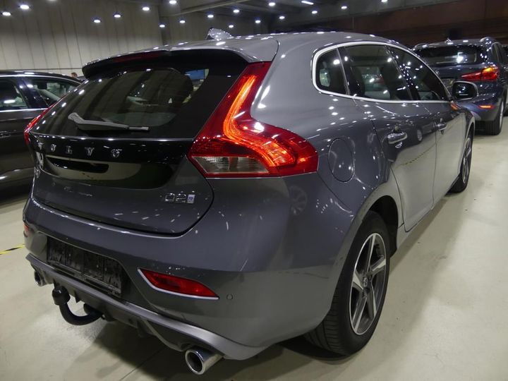 VOLVO V40 - 2016 2017 yv1mv7481j2480567