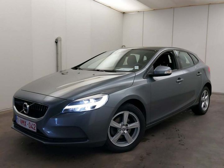 VOLVO V40 2017 yv1mv7481j2485206