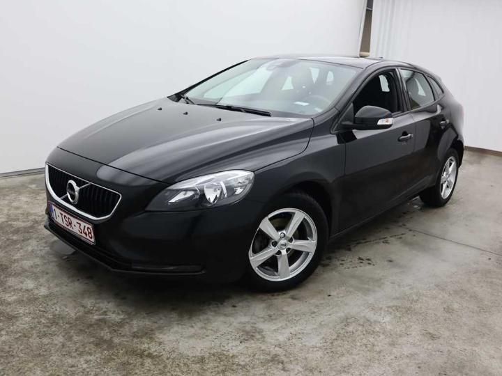 VOLVO V40 FL&#3916 2018 yv1mv7481j2486693