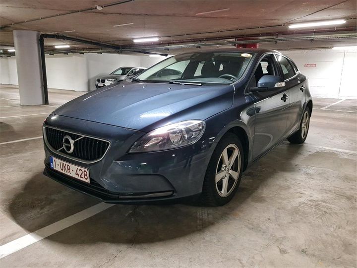 VOLVO V40 2018 yv1mv7481j2491973