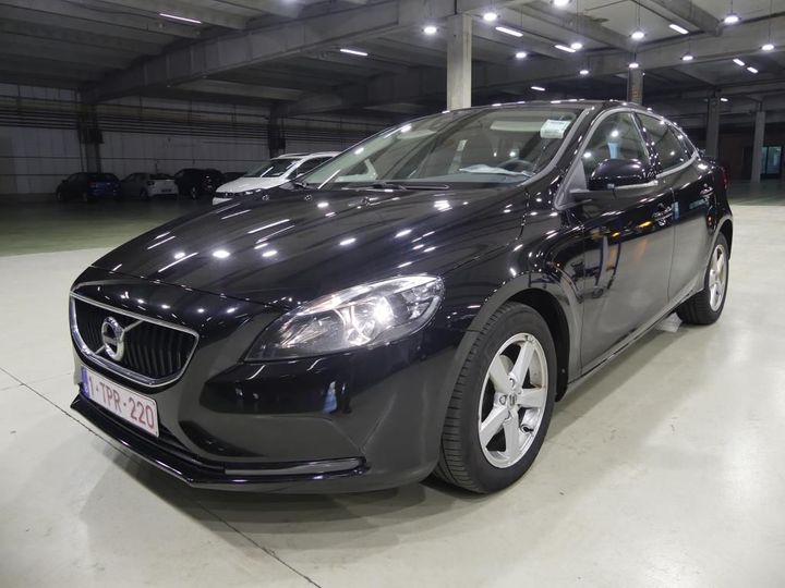 VOLVO V40 - 2016 2018 yv1mv7481j2492520