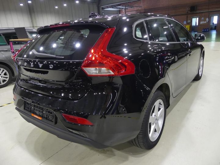 VOLVO V40 - 2016 2018 yv1mv7481j2492845