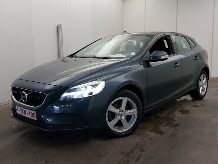 VOLVO V40 2018 yv1mv7481j2505329