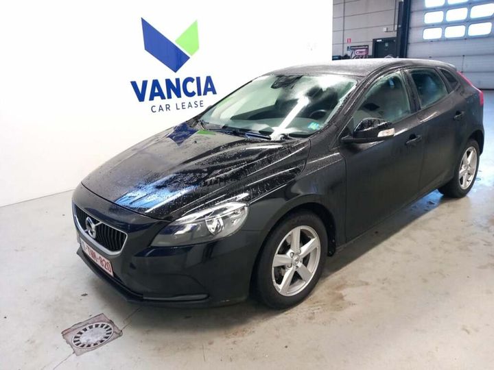 VOLVO V40 2018 yv1mv7481j2506429