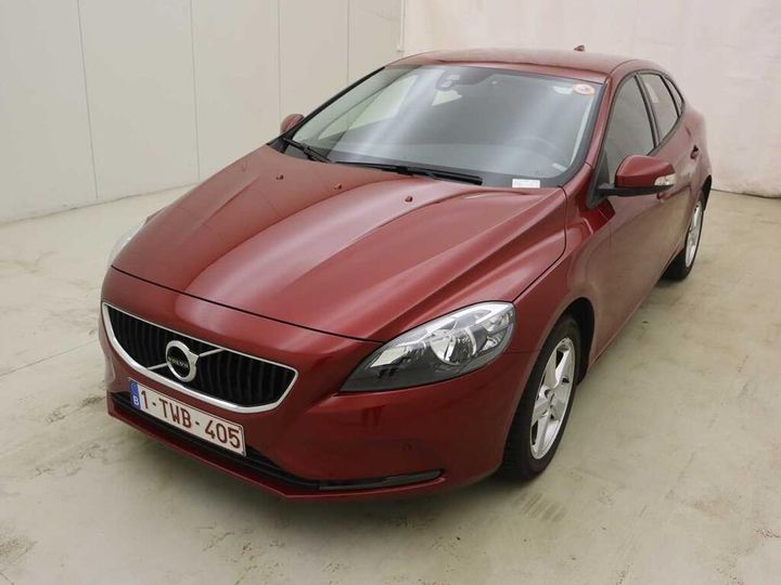 VOLVO V40 2018 yv1mv7481j2506846