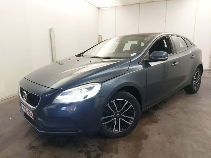 VOLVO V40 2018 yv1mv7481j2507172