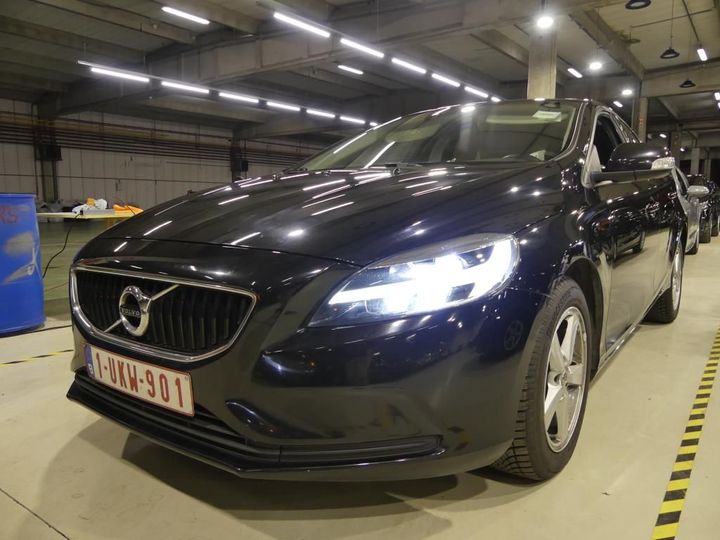 VOLVO V40 - 2016 2018 yv1mv7481j2507210