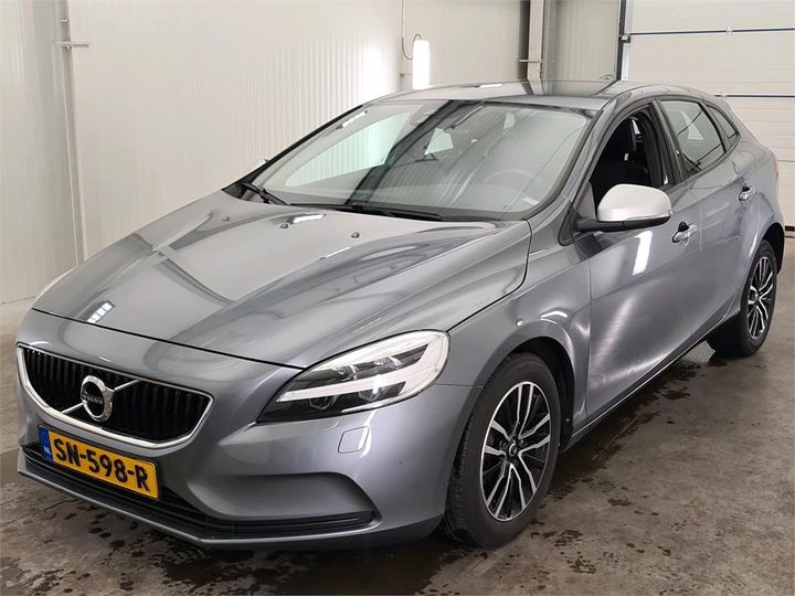 VOLVO V40 2018 yv1mv7481j2509073